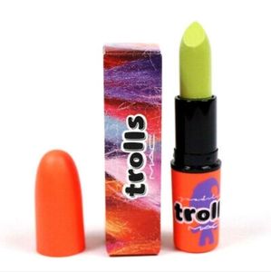 MAC • Trolls • Can't Be Tamed • Cremesheen Lipstick